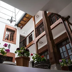 Casa Ecuatreasures Centro Historico *** Quito
