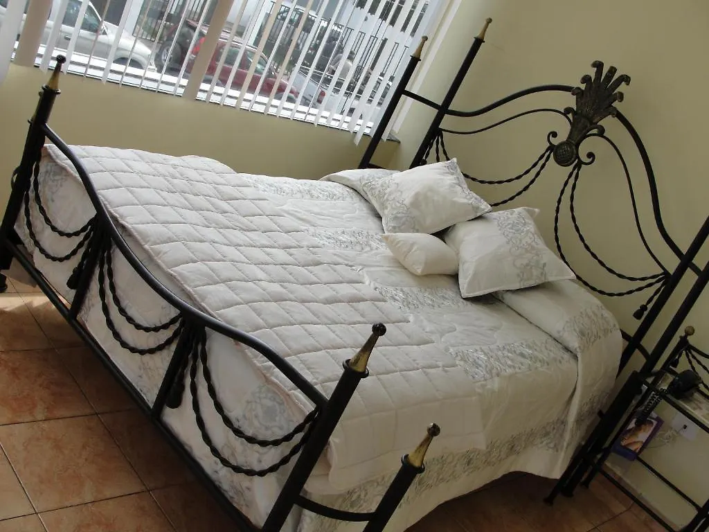Balmoral Apartamentos & Suites Quito